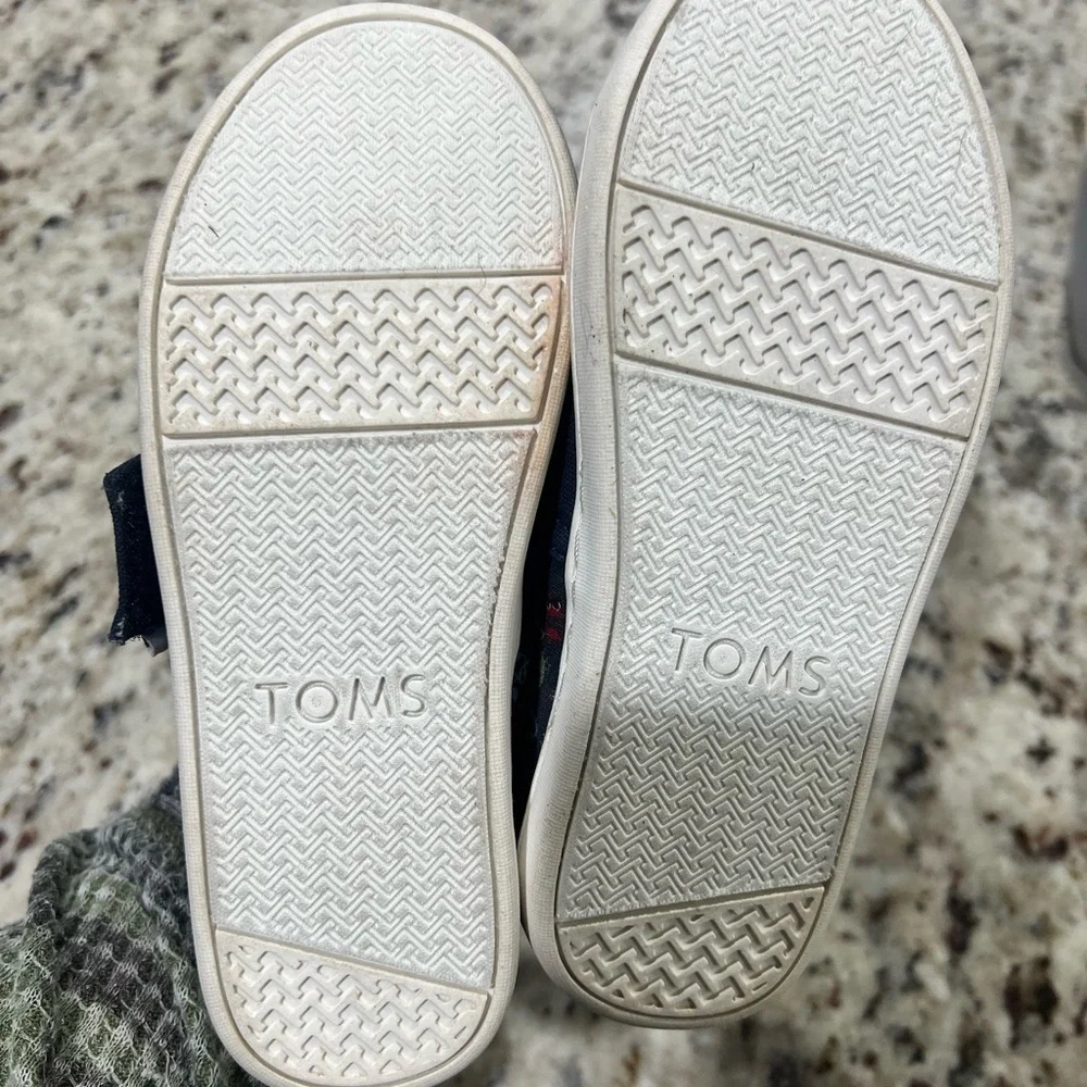 TOMS Navy Scorpion Print